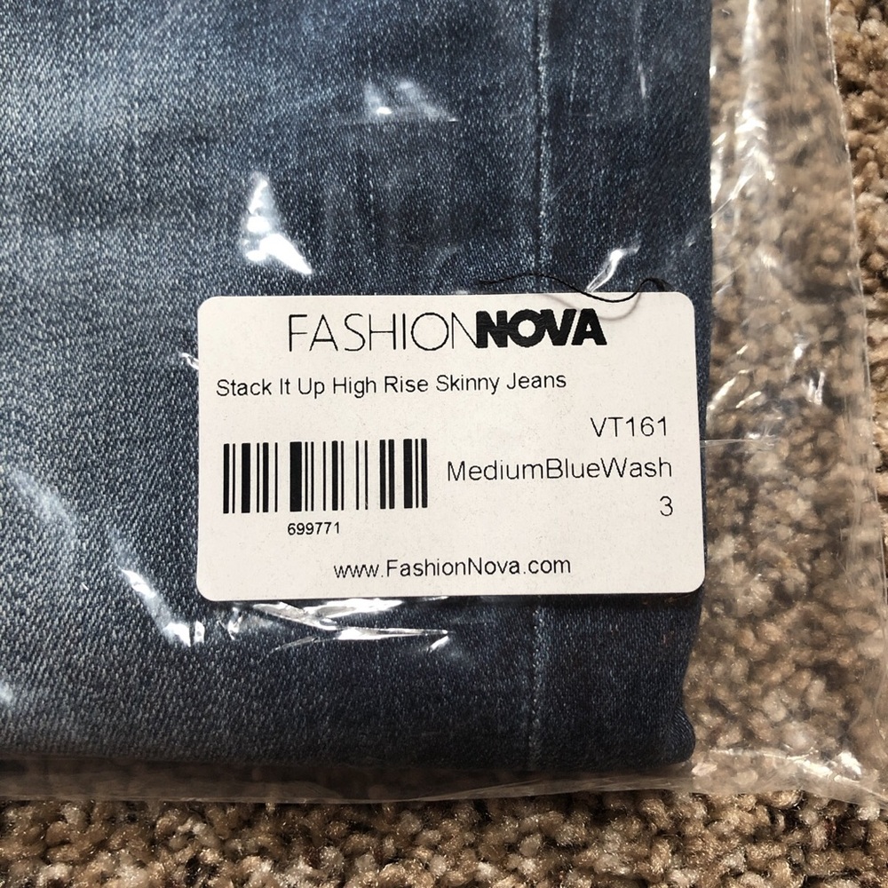 fashion nova jeans - Picture 3 of 4